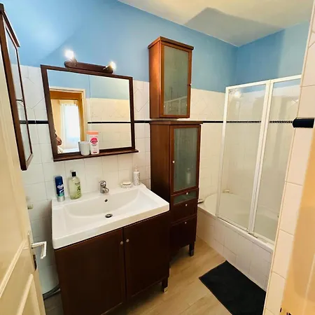 Spacieux 2 65m2 Climatise Au Village Medieval Entre Et Antibes Apartament *