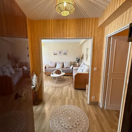 Apartament Spacieux 2 65m2 Climatise Au Village Medieval Entre Et Antibes Villeneuve-Loubet