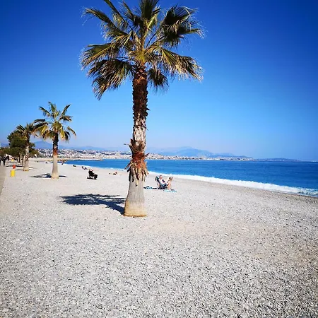 Spacieux 2 65m2 Climatise Au Village Medieval Entre Et Antibes * Villeneuve-Loubet