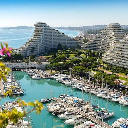 Spacieux 2 65m2 Climatise Au Village Medieval Entre Et Antibes Apartament Villeneuve-Loubet