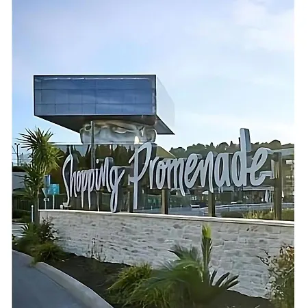 Apartament Spacieux 2 65m2 Climatise Au Village Medieval Entre Et Antibes Villeneuve-Loubet