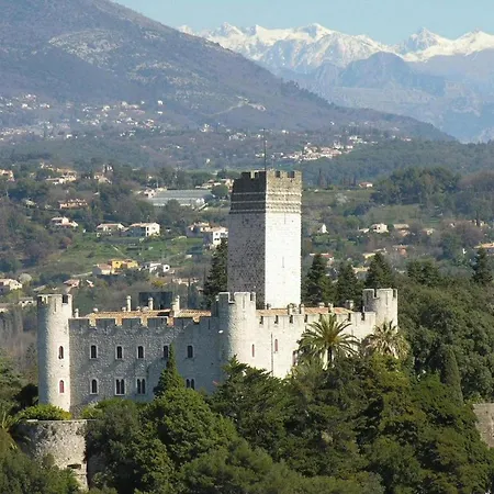 Spacieux 2 65m2 Climatise Au Village Medieval Entre Et Antibes